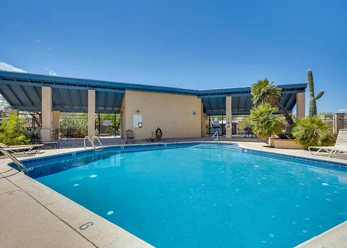 Holiday home Foothills Oasis Near Hiking Trails! Tucson