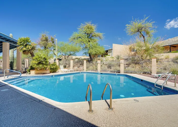 Holiday home Foothills Oasis Near Hiking Trails! Tucson