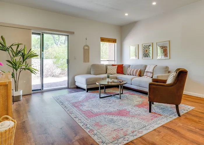 Foothills Oasis Near Hiking Trails! Holiday home *